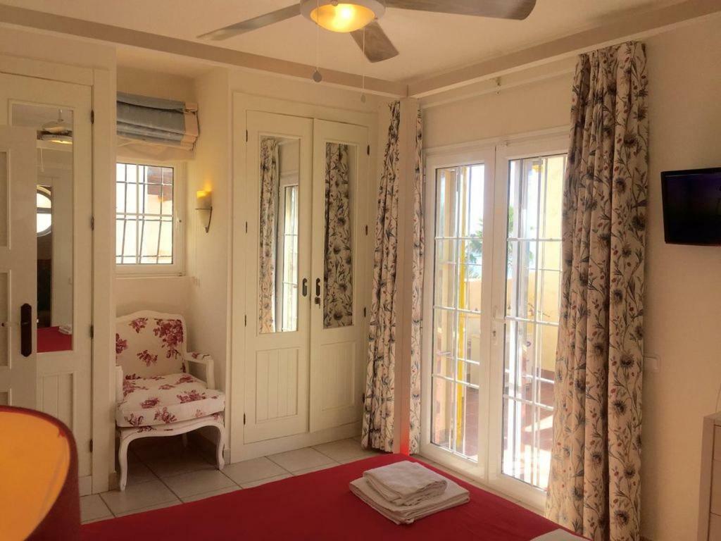 Villa En Primera Linea เบรา ภายนอก รูปภาพ